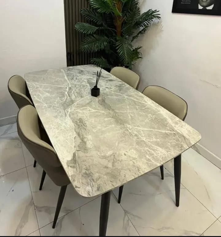 Item: neatly used dinning set Location: ologolo lekki 